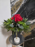 Christmas Centerpiece Arrangement Flowers Minimalist Elegant Bouquet Home Decor Green Plant
