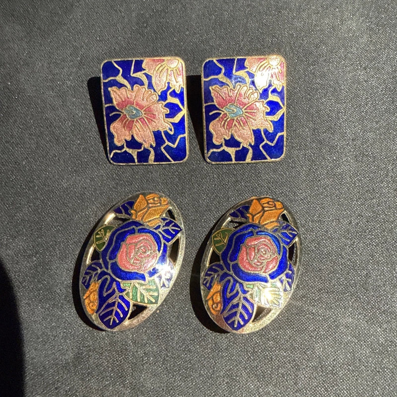 Pair of vintage cloisonne enamel flower earrings: blue square and multicolor oval