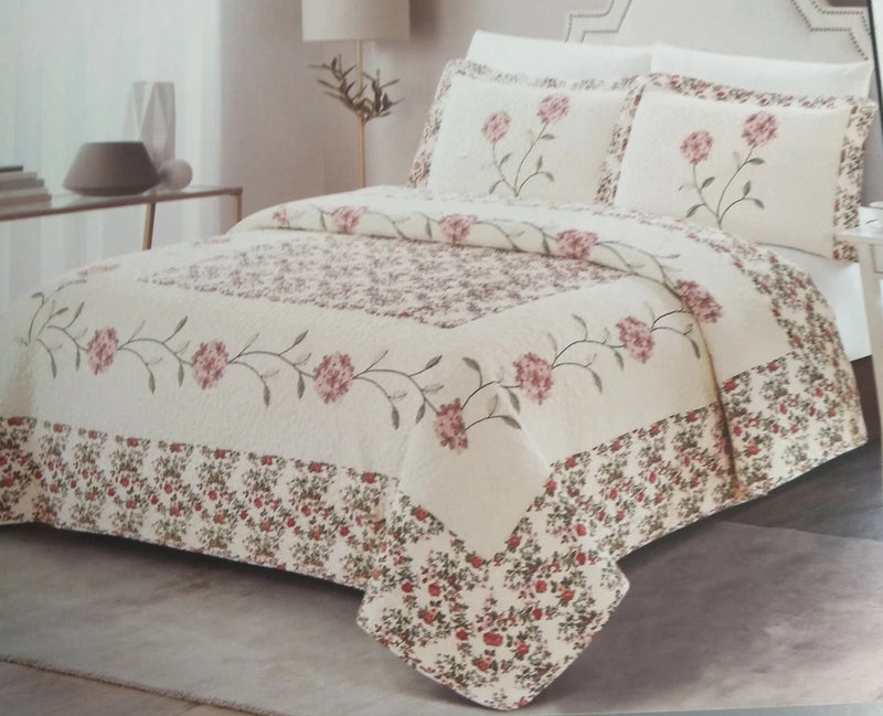 Quilted bedspread set with pink rose and small red floral print, full/queen