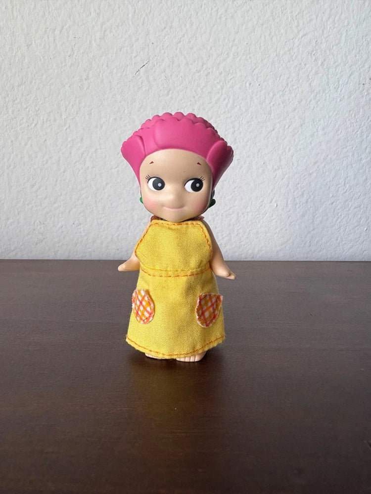 New Sonny Angel Carnation Flower Series Open Blind Box NIB - Dress Included! Carnation