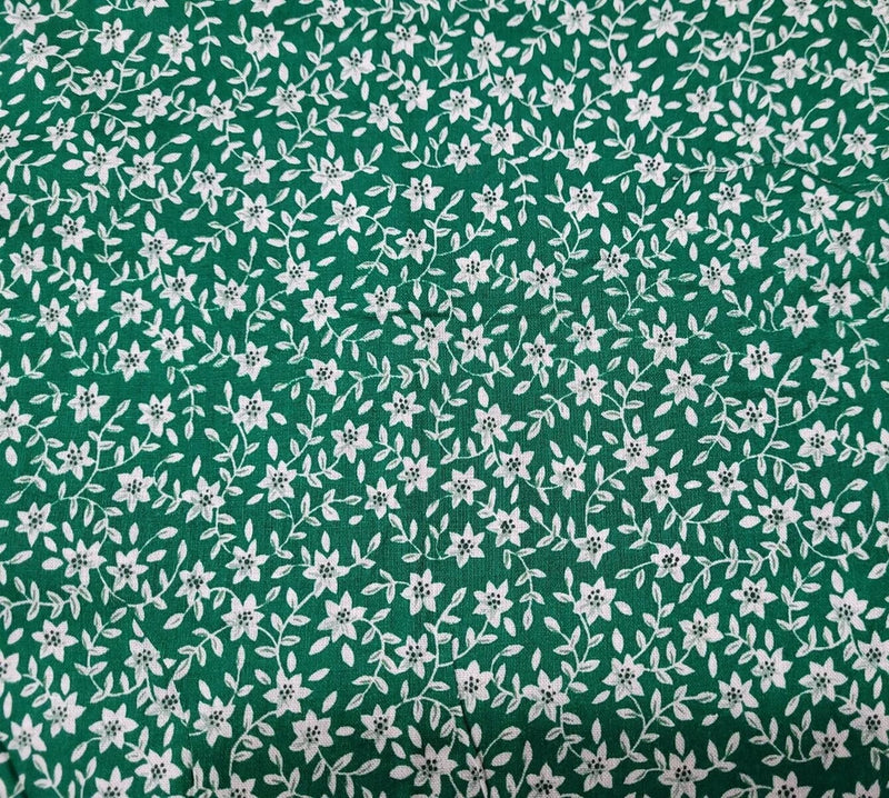 Ozark Calicos BTY Fabri-Quilt Ivory Floral on Green Flowering Plants