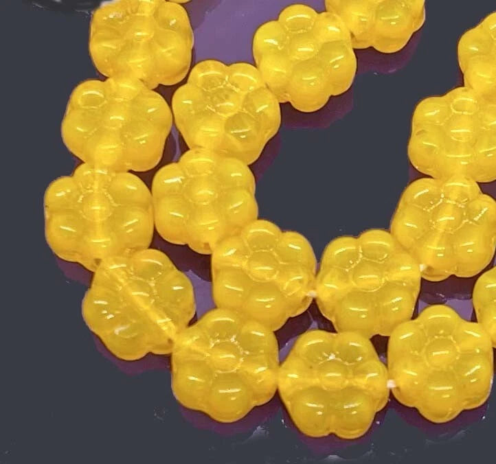 25 Czech Glass Daisy Flower Beads - Milky Golden Yellow 8mm Daisies