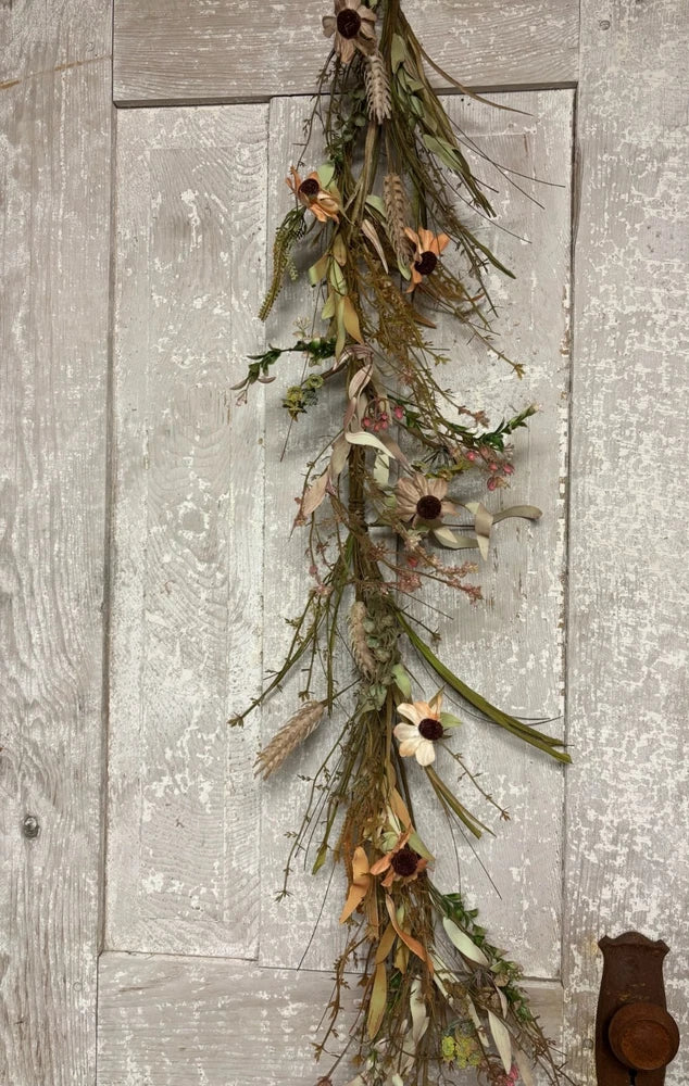 Primitive Farmhouse Rustic TEA STAIN DAISY GARLAND Swag Prairie Grass Flowers Daisies