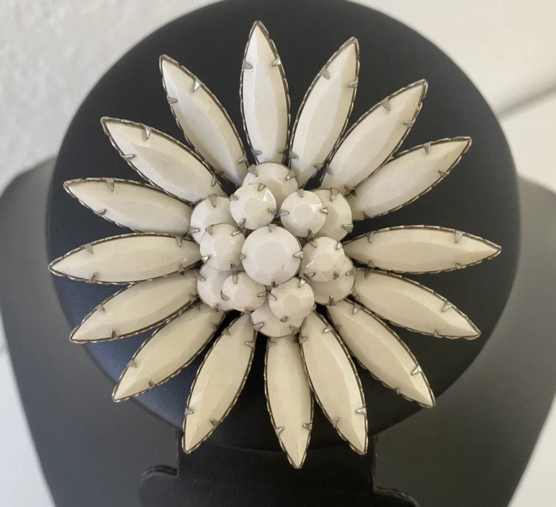 Vintage silver-tone sunflower brooch pin with white stone petal clusters
