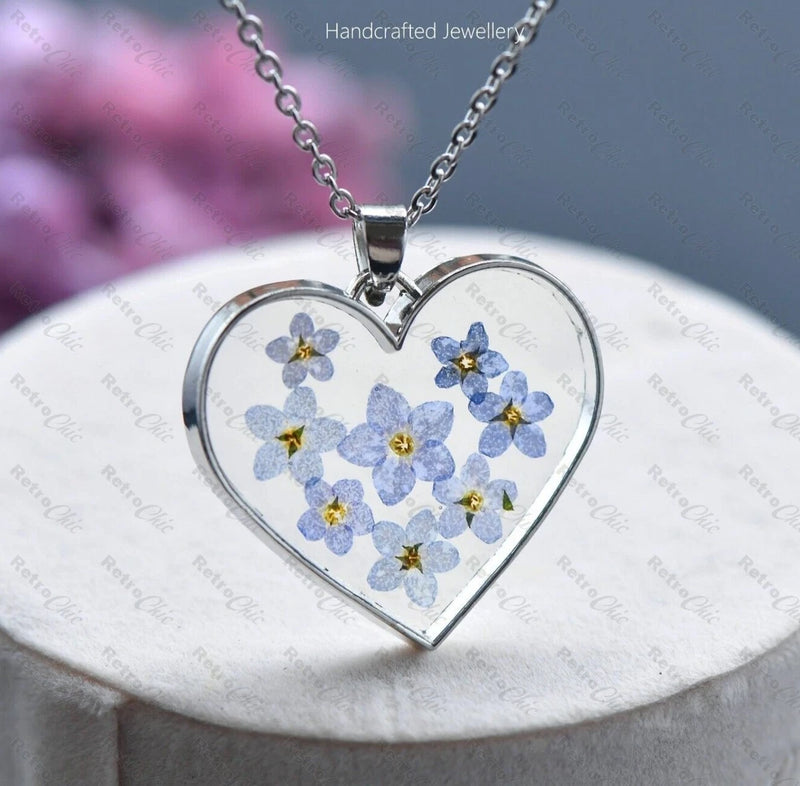 Forget Me Not Pendant Necklace Daisy Real Dried Flower Necklace Heart Daisies