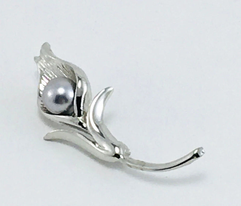 Silver-tone calla lily bud brooch with gray faux pearl center