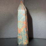 688g The Roses of the crystal Desert pointed stone tower for healing Roses