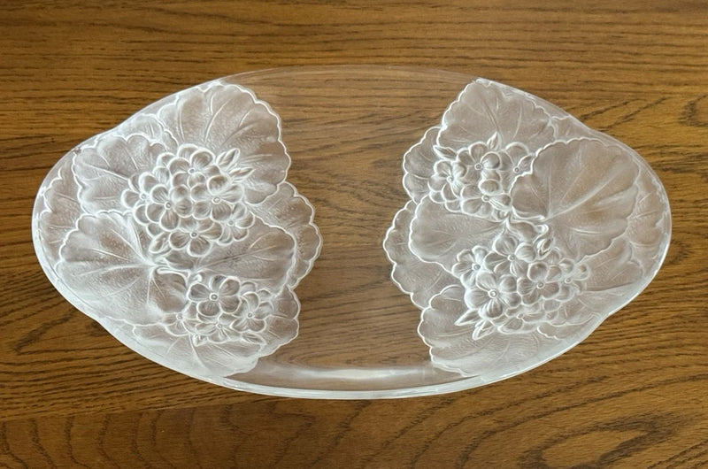 Mikasa Hoya Crystal Oval Serving Dish ÒSplendorÓ Frosted Glass Hydrangeas 9 1/2Ó Hydrangea