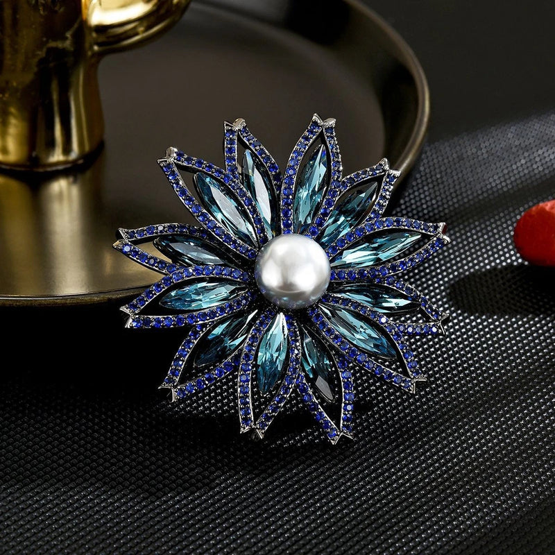 Vintage Luxury Small Fragrance Blue Sunflower Brooch Crystal Chest Flower Sunflower