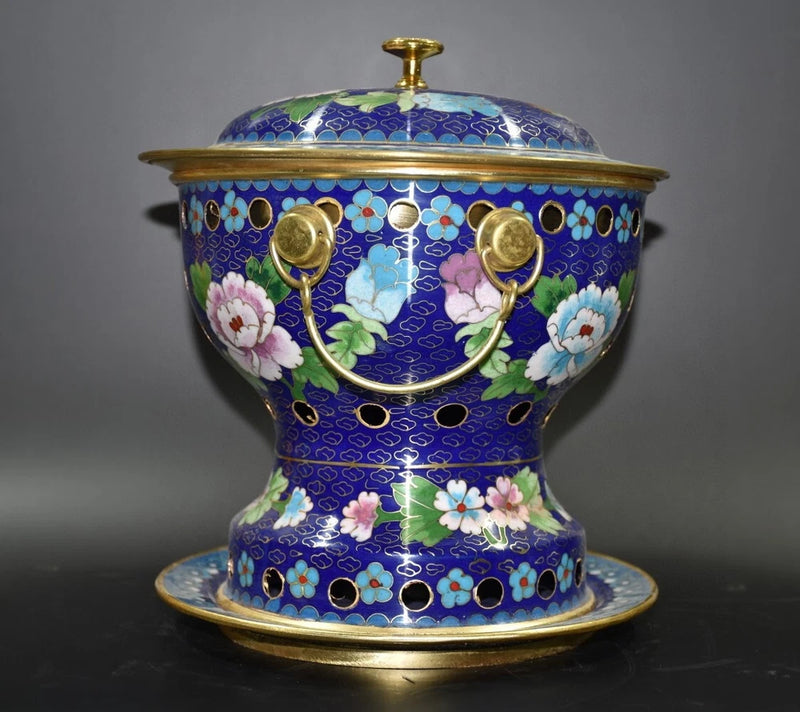 Blue cloisonné decorative hot pot with lid, floral pattern and gold handles