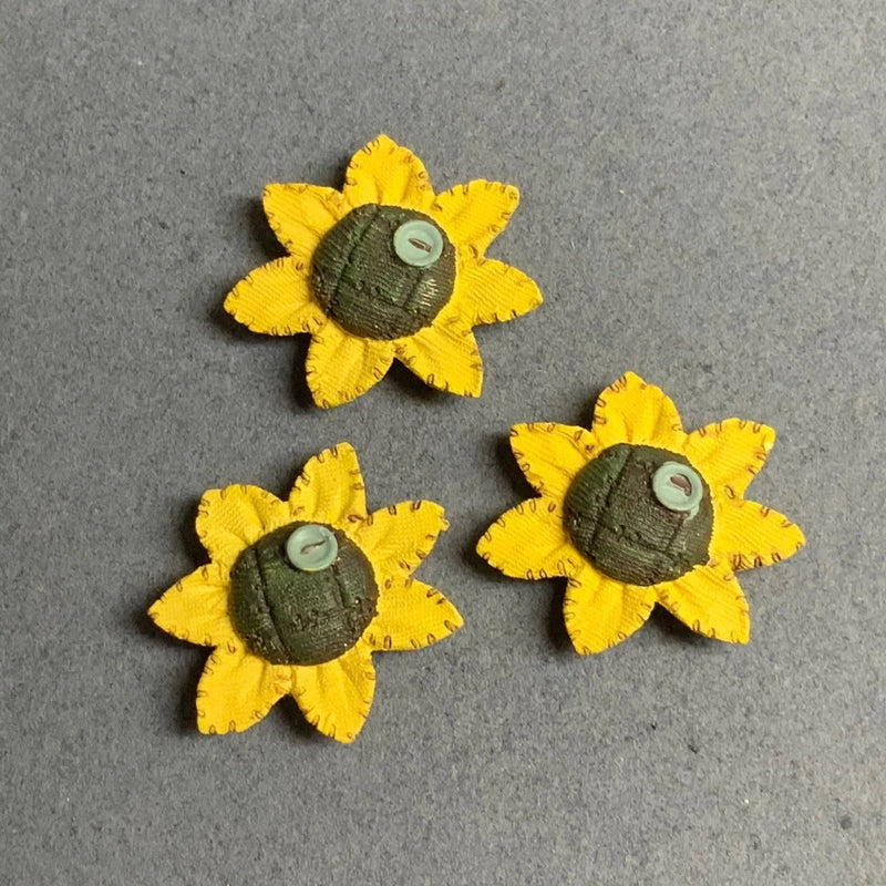 Quacker Factory Sunflower Button Covers Set Of 3 Yellow Green Floral Resin Retro Sunflower