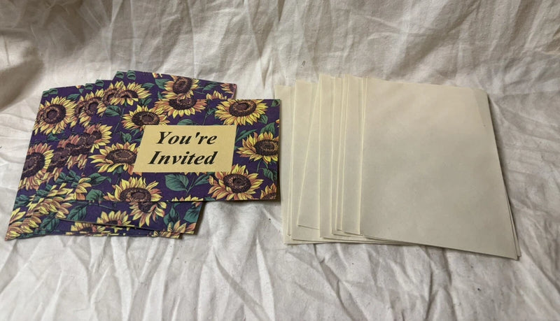 YouÕre Invited Cards with Envelopes, Sunflowers (20-Count) Sunflower