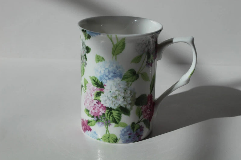 Gracie Bone China Hydrangea 10 oz Ceramic Coffee / Tea Mug Hydrangea