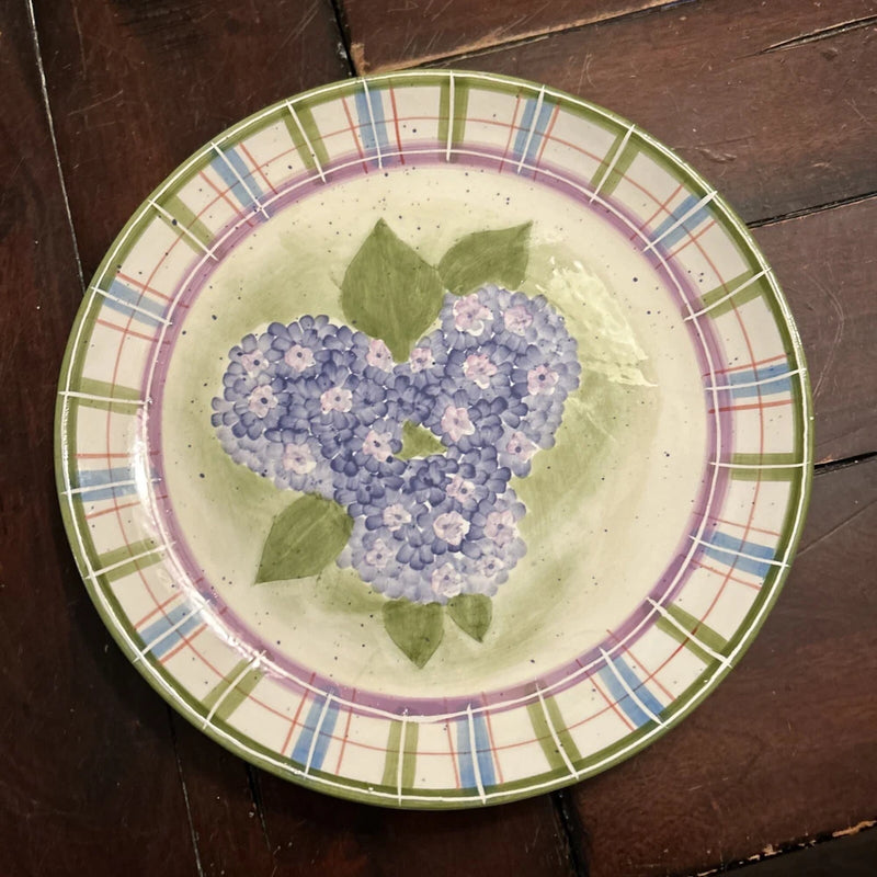 Purple Hydrangea 10.5Ó Plate Plaid Edges Hydrangea