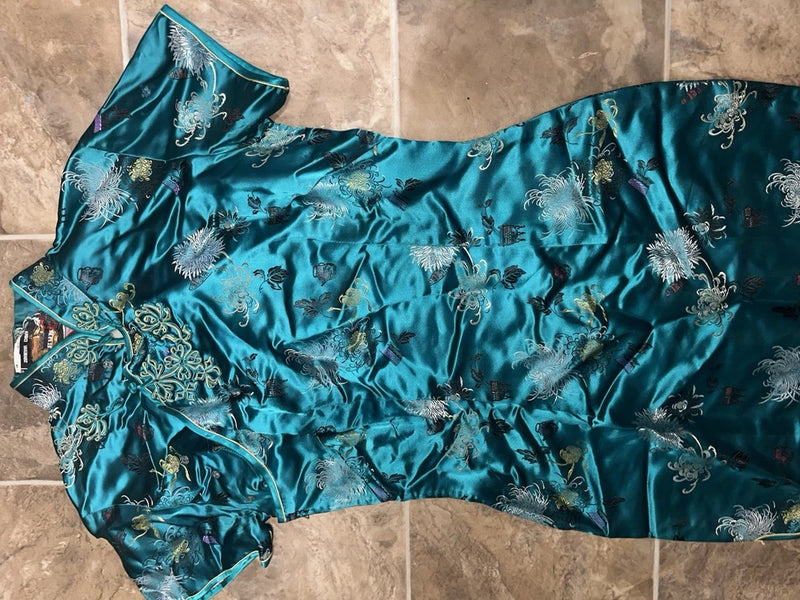 Teal blue floral rayon dress with short sleeves and scoop neckline