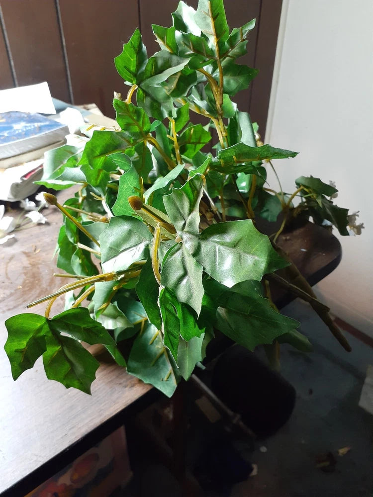 English ivy  10in silk leaves florist x2 Green Plant