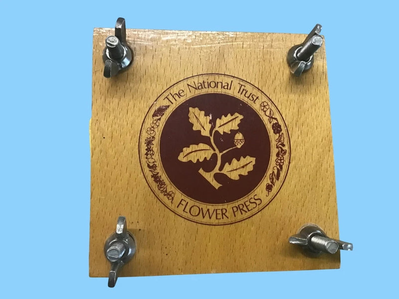 The National Trust Wooden Flower Press With Metal Bolts & Layers 4.25Ó Dried Flower
