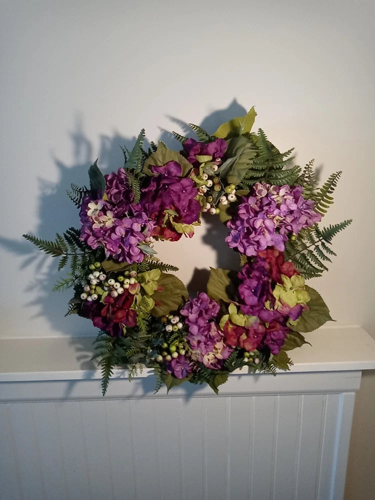 Realistic Faux  Hydranga Wreath. Artificial Flowers. Floral Arrangements. Decor Hydrangea