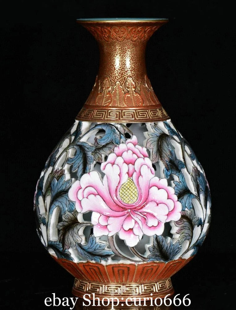 Qianlong Famille Rose Porcelain Gold Peony Flower Flowers Pattern Bottle Vase Peony