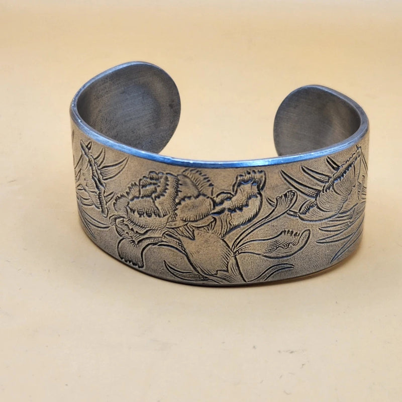 Salisbury Pewter January Carnation Flower Cuff Bracelet GUC Carnation