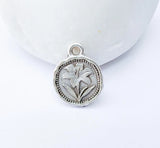 5 Lily Charms, Flower Pendant, Nature Earring Charm 16x13mm G37324 Lily