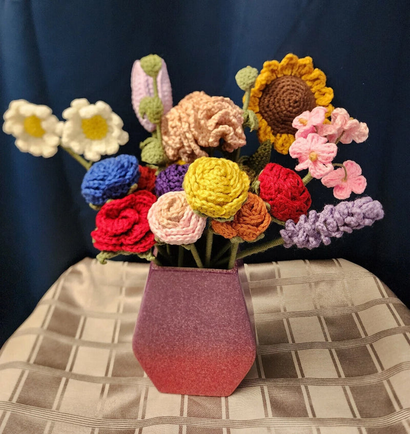 Hand crochet 16 Flowers Lot Bouquet Sunflower Carnation Tulip Daisies Roses Carnation