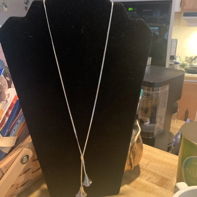 Silvertone vintage lily pendant necklace on chain