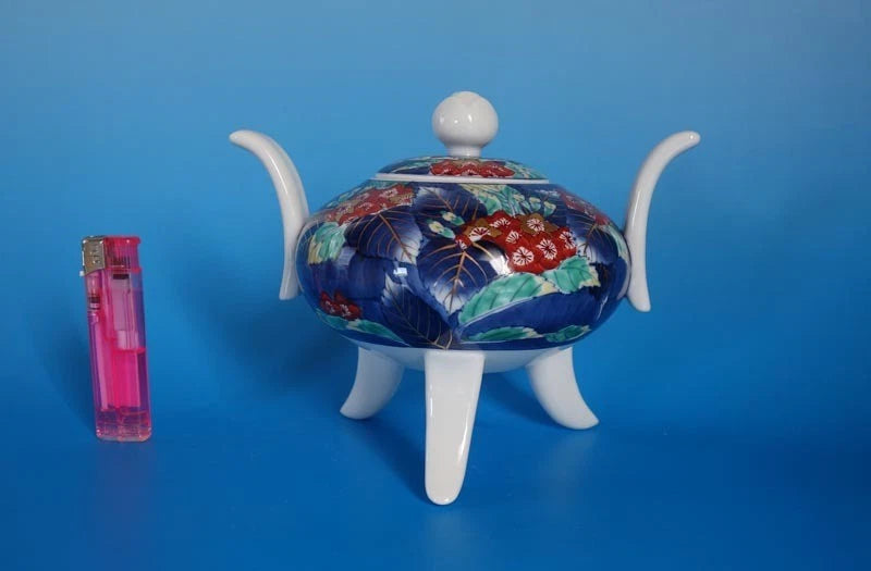Arita ware, Old Imari, dyed brocade, auspicious hydrangea flower boat, large Hydrangea