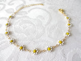 Dainty Daisy Chain Bracelet White Floral Boho Hippie Retro Festival Jewelry NEW Daisies