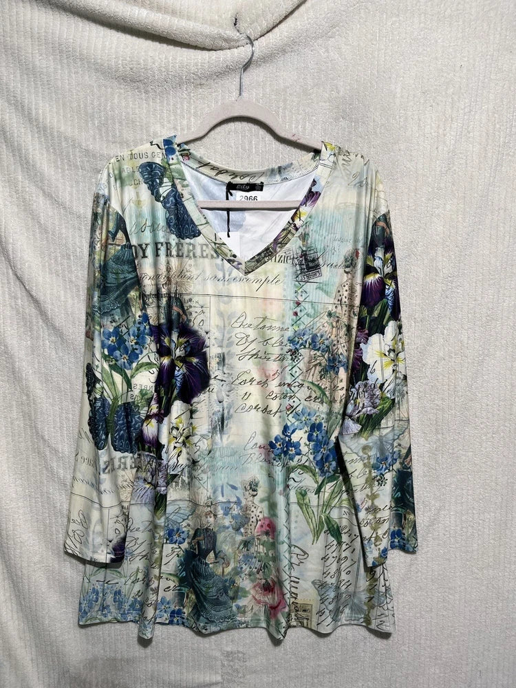 NWT Women's Lily by Firmiana Blue White Floral V-Neck Spandex Stretch Top large Lily