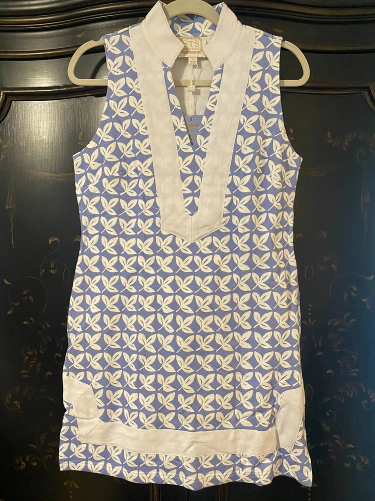 $198 SAIL to SABLE Sleeveless Classic Tunic | Hydrangea Leaf Print | Small Hydrangea