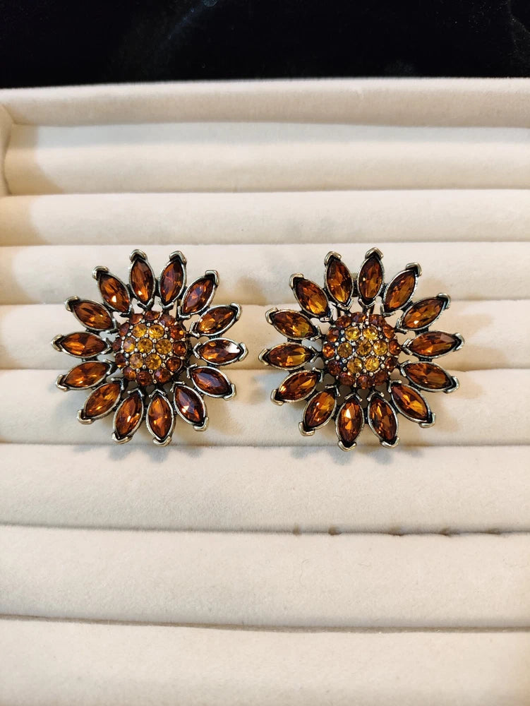 Sunflower stud earrings in S925 silver with amber rhinestone petals
