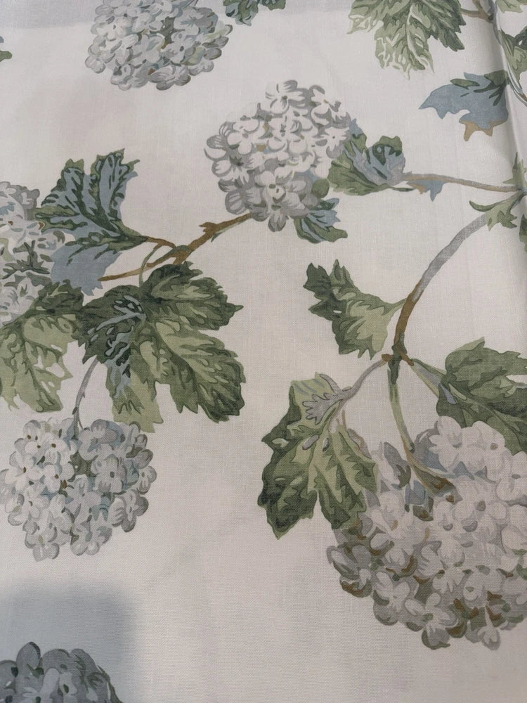 Thibaut Anna French Linen Sussex Hydrangea Fabric 1/2 yard Flowering Plants