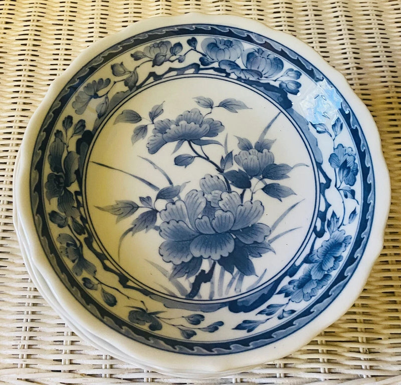 One 8" Blue & White Floral Salad Bowl  Peony Flower Japan Scalloped Chinoiserie Peony