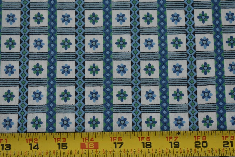 By 1/2 Yd, 36" Wide, Vintage 1940's-60's,Green & Blue Floral Checks Cotton,P2617 Flowering Plants
