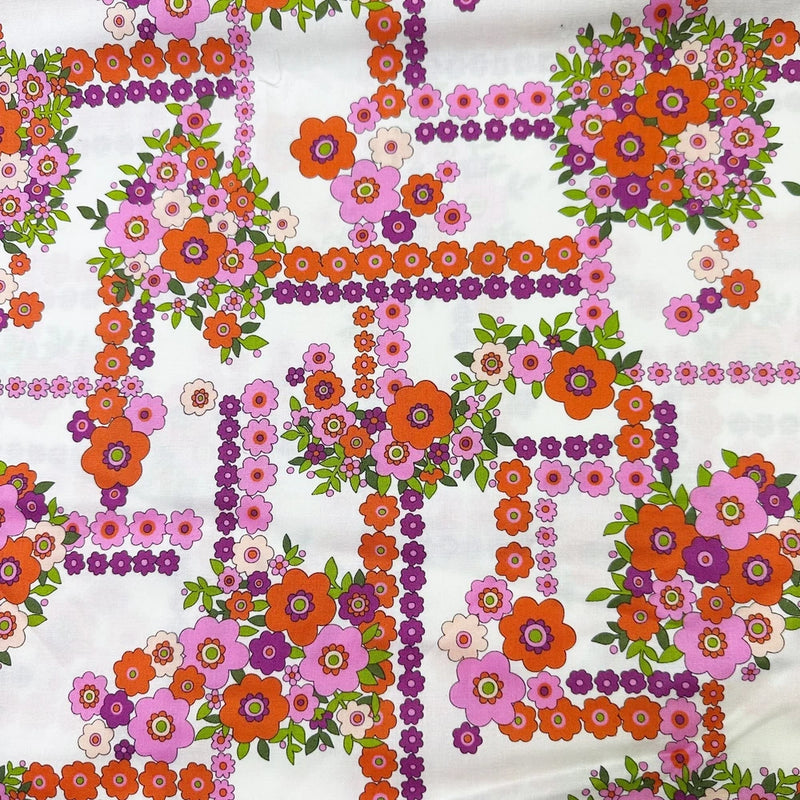 1 FQ Fat Quarter Ghastlie Bouquet White Alexander Henry Cotton Fabric 18" x 21" Bouquet