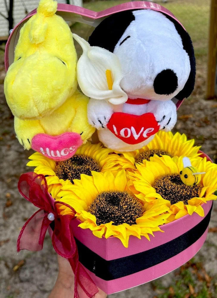 Heart-shaped sunflower gift box with plush characters, artificial sunflowers, and love patch