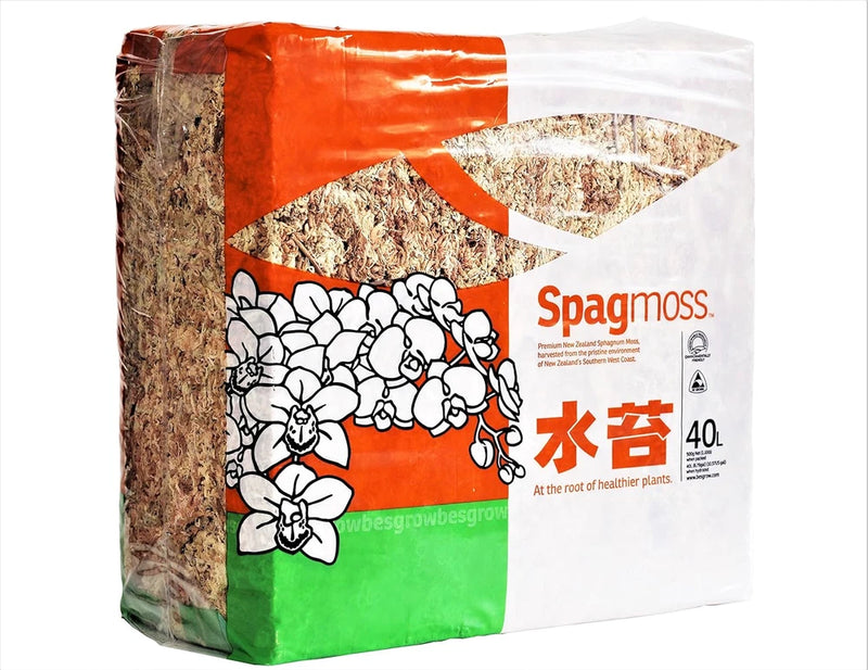 Sphagnum moss bag with dried brown moss, 40 L, orange green white packaging.