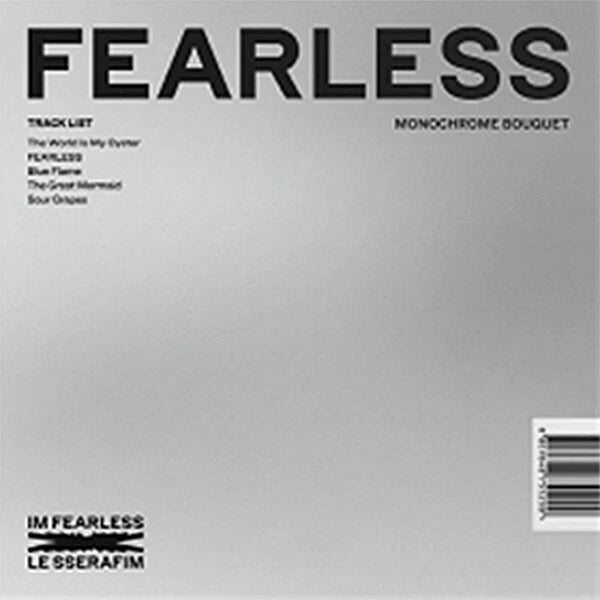 LE SSERAFIM FEARLESS 1st Mini Album MONOCHROME BOUQUET Ver CD+Book+3 Photo Card Bouquet