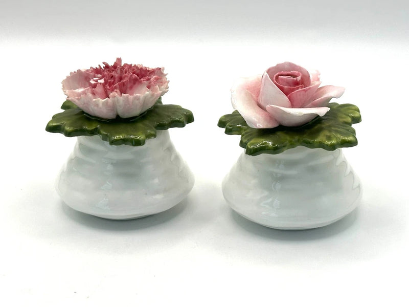 Floral rose carnation salt and pepper shakers, white with scalloped base
