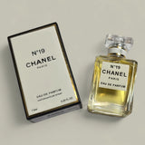 Chanel No19 Eau De Parfum, 7.5ml/0.25fl.oz. Mini Dabber EDP