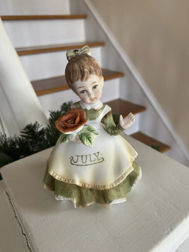 VINTAGE LEFTON BISQUE CERAMIC July BIRTHDAY GIRL CARNATION KW4200 EXC. Carnation