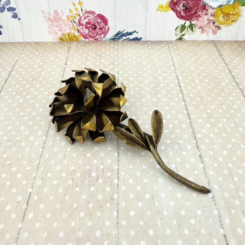 Vintage Dimensional Brass-Tone Textured Carnation Brooch Carnation