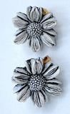 E4-1801 VINTAGE GOLD CLIP ON EARRINGS PAIR .75" FLOWER SUNFLOWER WHITE Sunflower