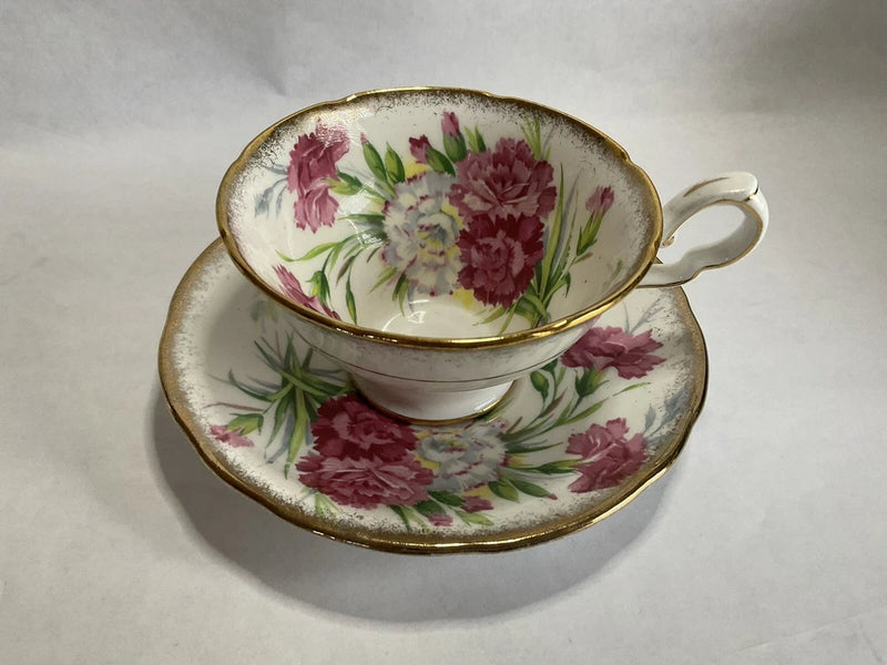 Vintage Royal Stanford  ÒPink CarnationÓ Tea Cup & Saucer England 1940s Carnation