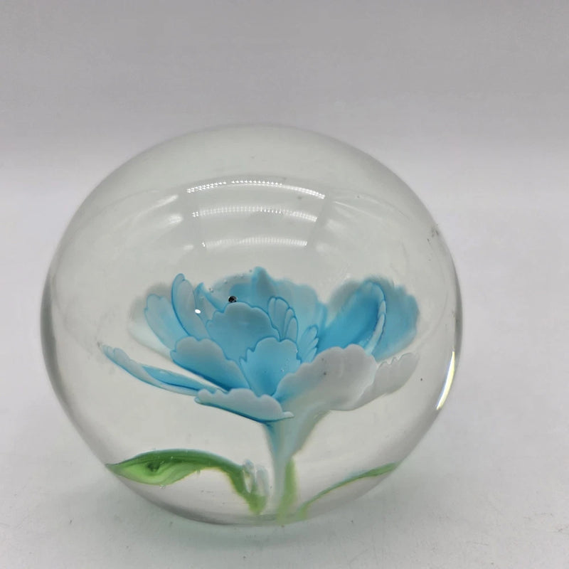 Vintage LIGHT BLUE FLOWER art glass Paperweight carnation studio hand blown Carnation