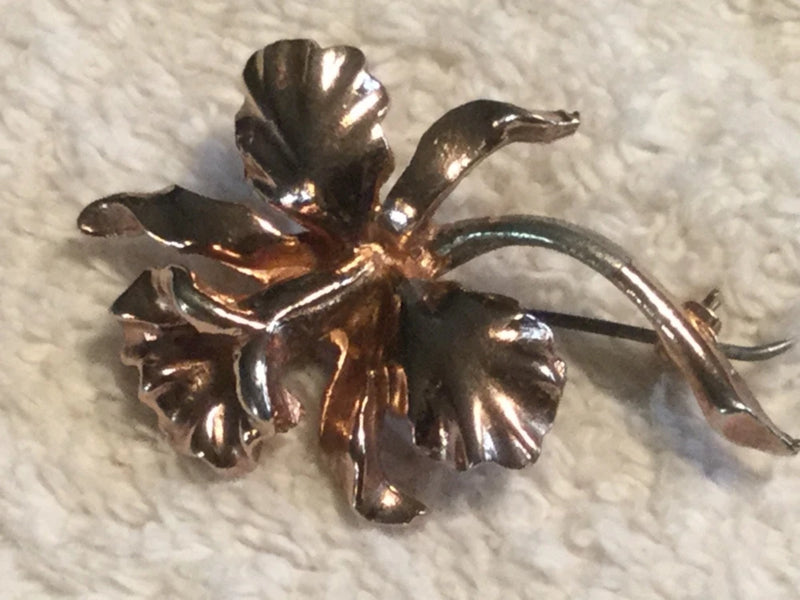 Lily Flower Pin Brooch- Gold Tone Lily
