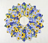 SUNFLOWER BOUQUET ON BLUE  DRESDEN CIRCLES Bouquet