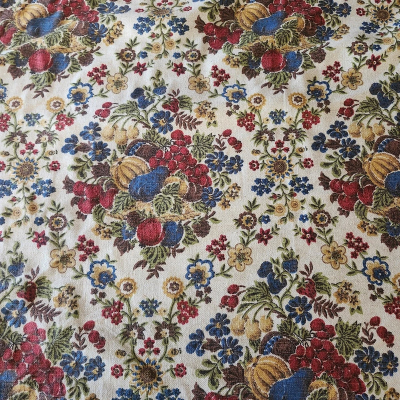 2 Yards Cintage Floral Hitchcock Stencil Waverly Bonded Fabric 47 in Flowering Plants