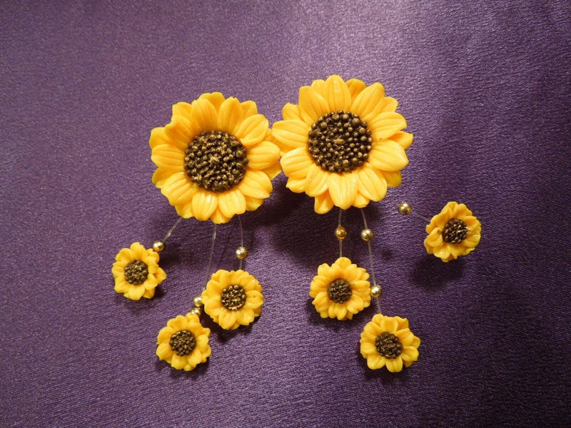 Vintage Handcrafted Sculpted Sunflower Stud Earrings - Kansas State Flower Sunflower